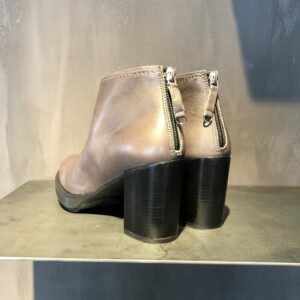 Audley - Image 3