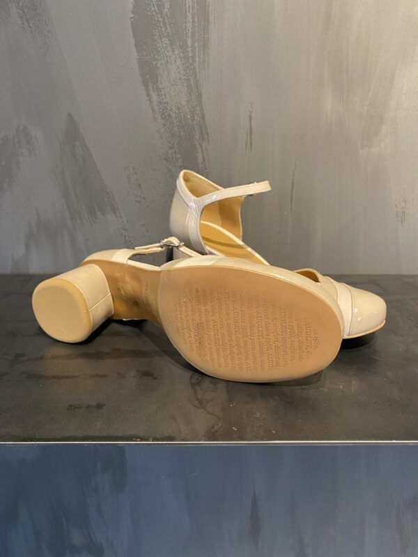 Audley Leia - Image 3