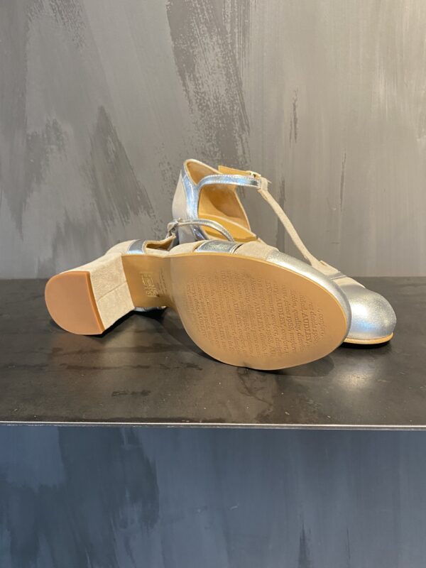 Audley Opal - Image 3