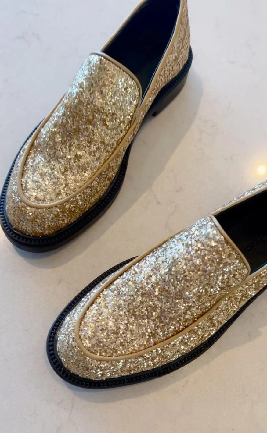 Copenhagen-Shoes-Loafers-Loafer-Gold-Glitter-2_2061c5b1-fadb-4fe4-94b4-0edecc4699e8