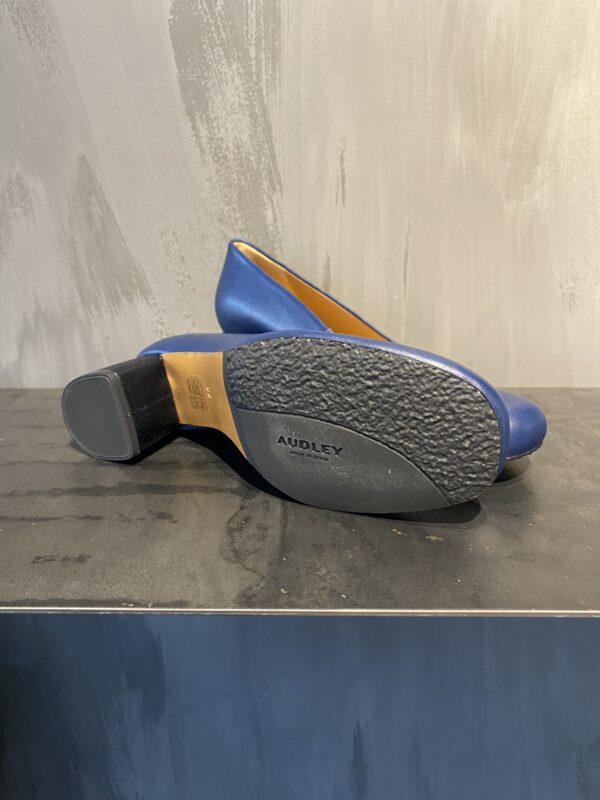 Audley Taker - Image 3