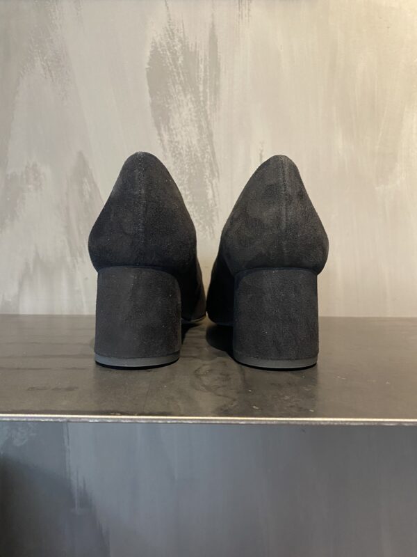 Audley Taker - Image 4