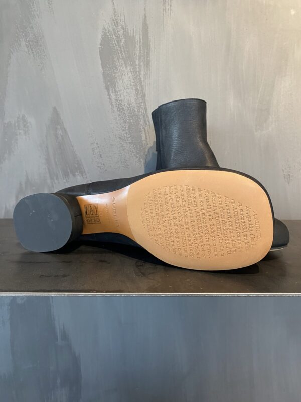 Audley Berta - Image 3
