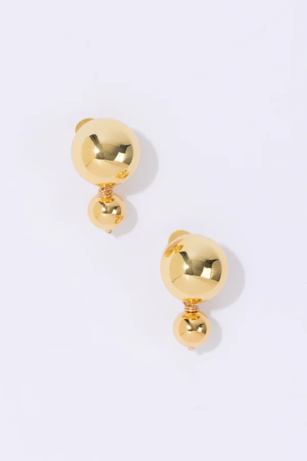 Pearl Octopuss.y Venus Studs